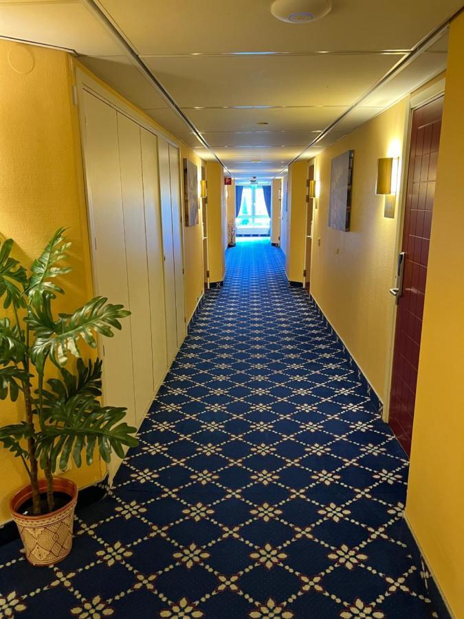 Noah Longstay Västerås Exterior foto